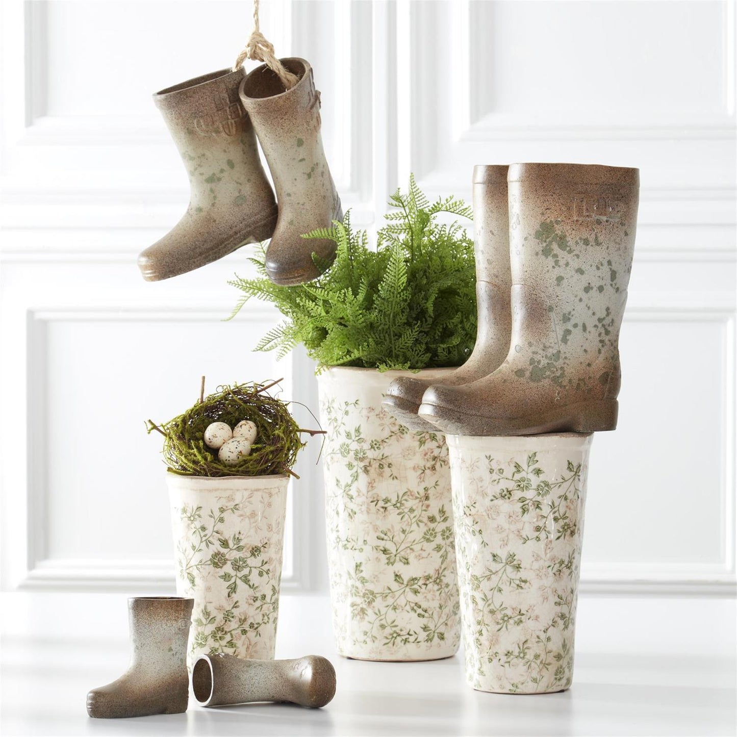 Cream & Green Floral Ceramic Pot - 11.75"
